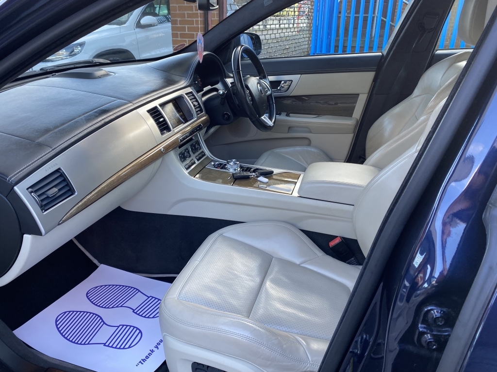 Used Jaguar XF 2014 for sale - 77055296: Photo 15