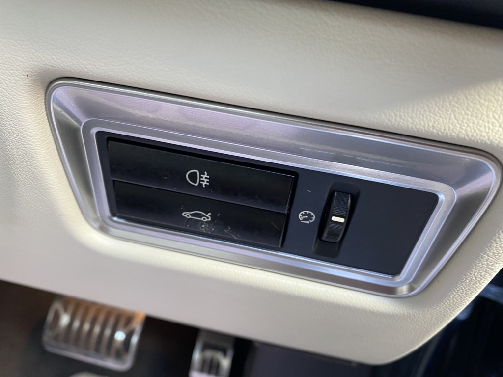 Used Jaguar XF 2014 for sale - 77055296: Photo 26