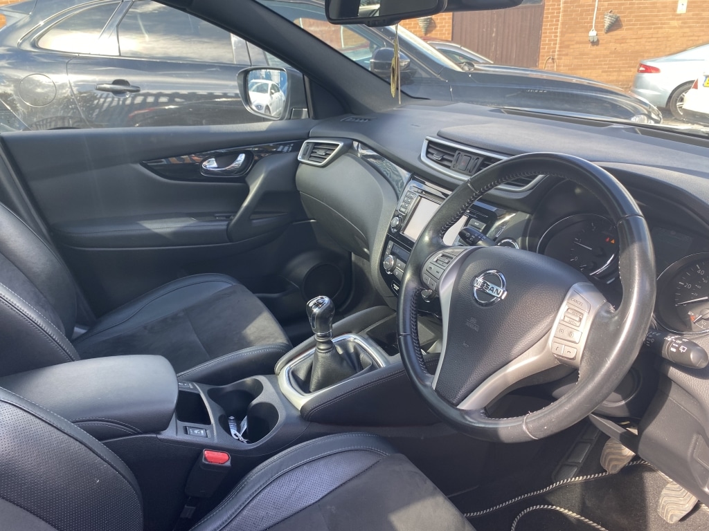 Used Nissan Qashqai 2017 for sale - 75058330: Photo 13