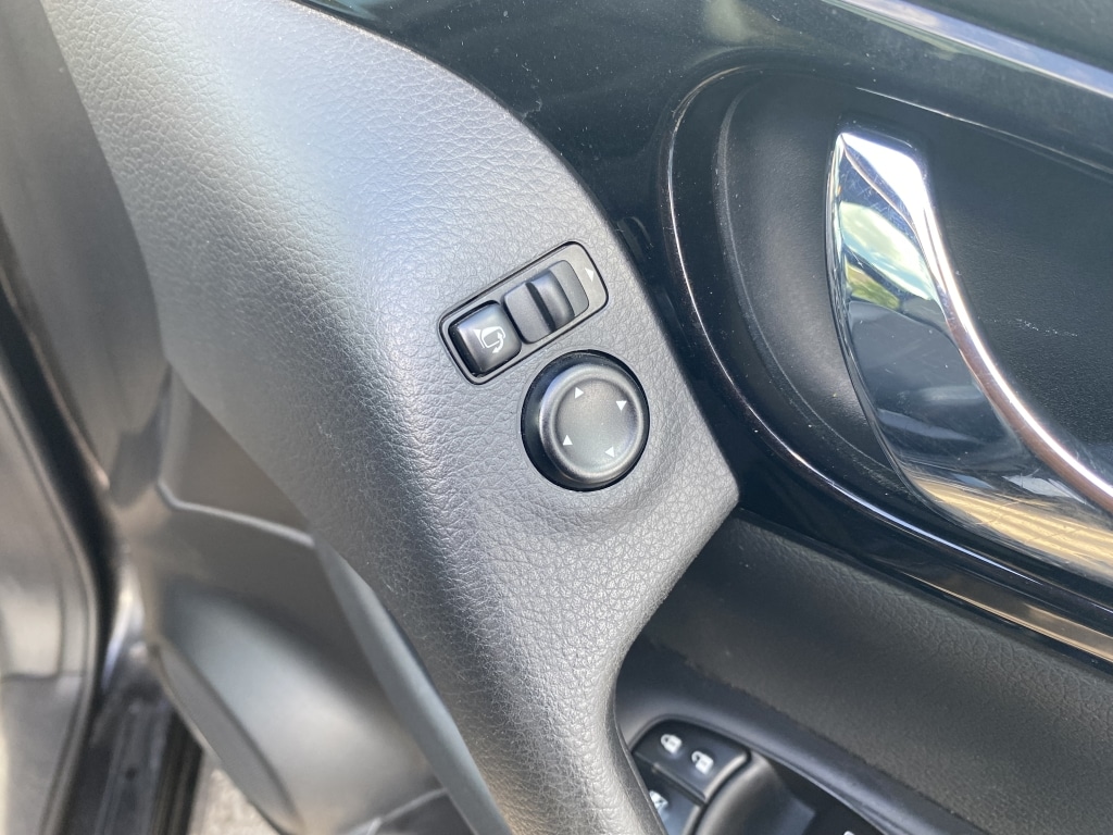 Used Nissan Qashqai 2017 for sale - 75058330: Photo 14