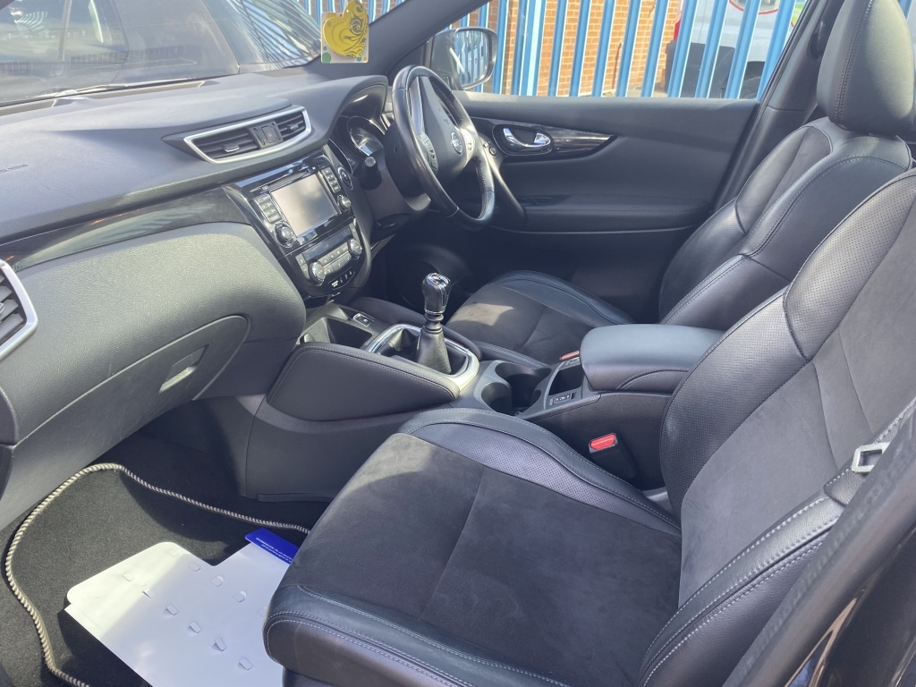 Used Nissan Qashqai 2017 for sale - 75058330: Photo 9