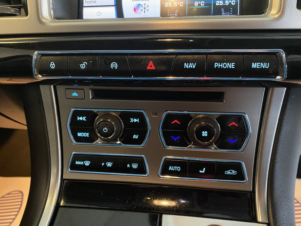 Used Jaguar XF 2014 for sale - 77453592: Photo 26