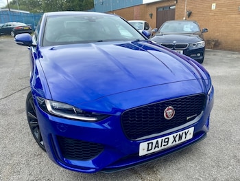 Used Jaguar XE 2019 for sale - 79547937: Photo