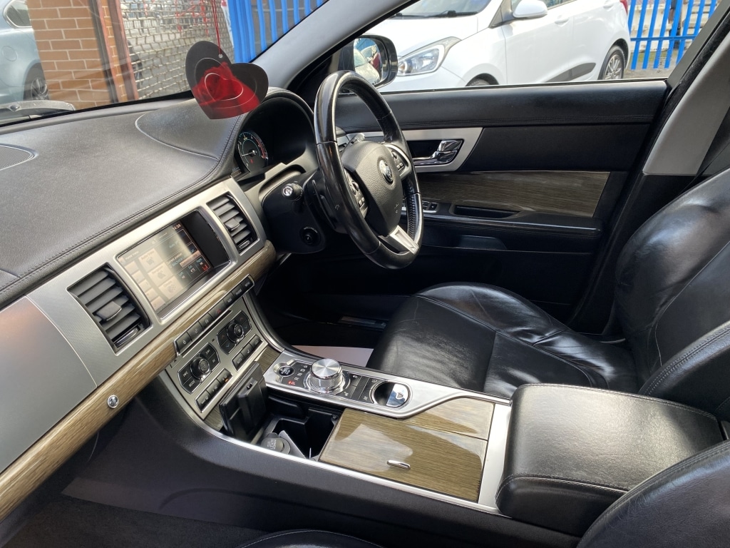 Used Jaguar XF 2014 for sale - 76656436: Photo 10