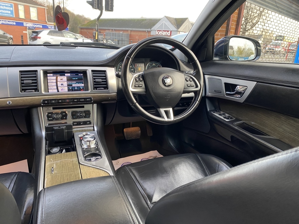 Used Jaguar XF 2014 for sale - 76656436: Photo 8