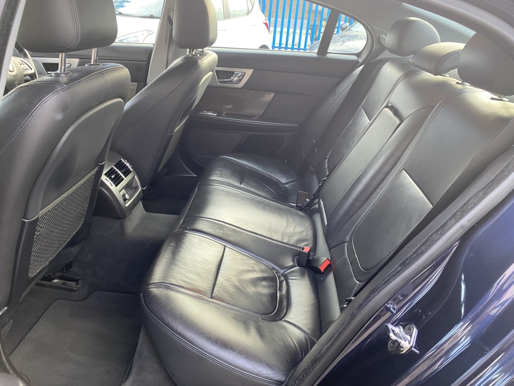 Used Jaguar XF 2014 for sale - 76656436: Photo 9