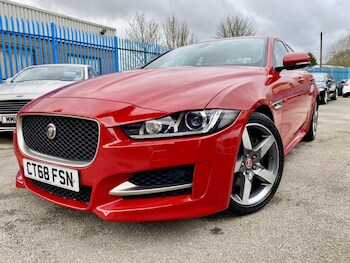 Used Jaguar XE 2018 for sale - 78098559: Photo