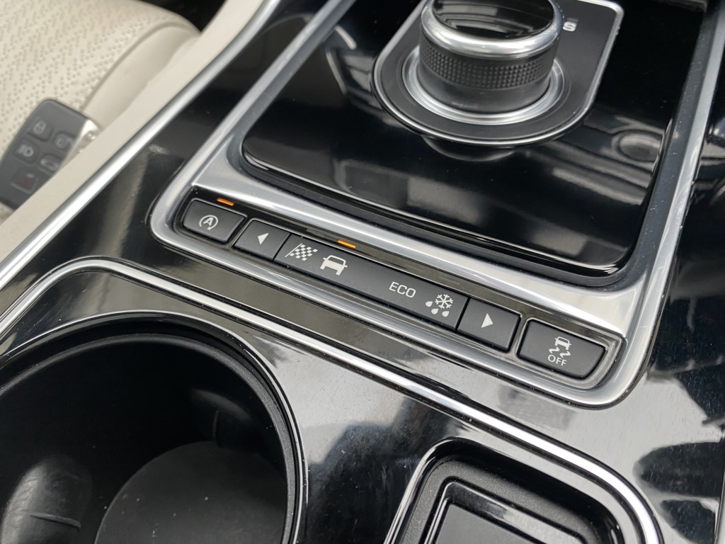 Used Jaguar XE 2016 for sale - 76375066: Photo 23