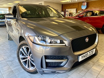 Used Jaguar F-Pace 2019 for sale - 77933653: Photo