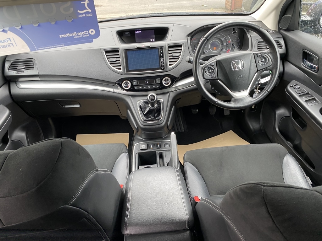 Used Honda CR-V 2018 for sale - 76000400: Photo 10