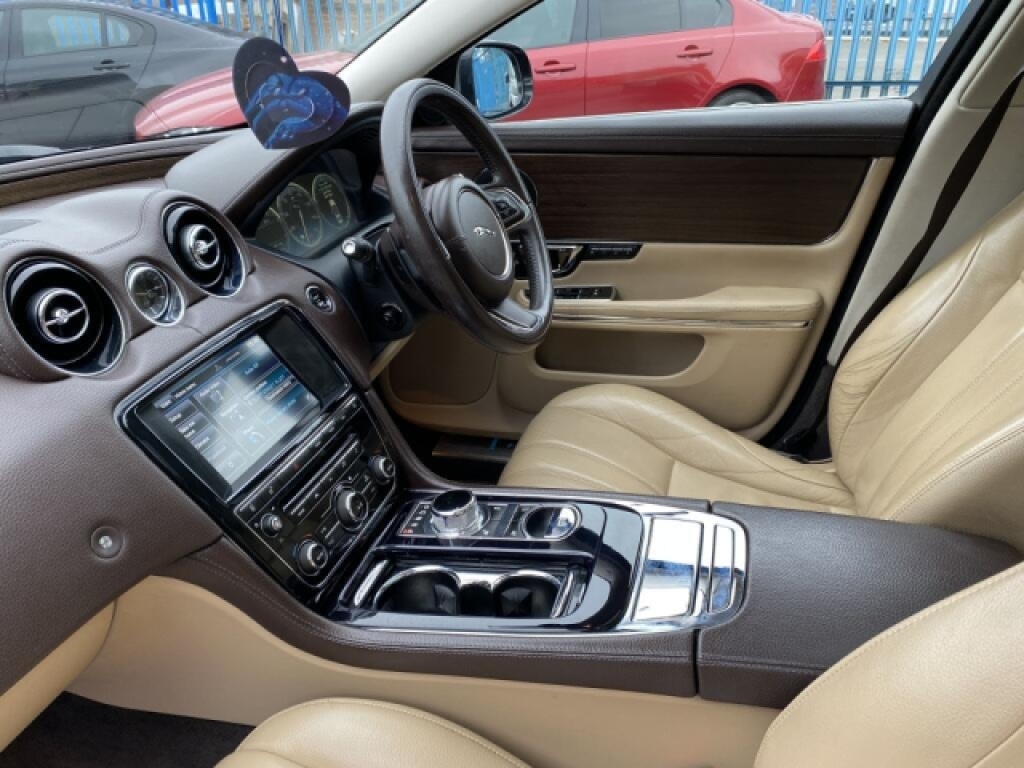 Used Jaguar XJ 2014 for sale - 76258051: Photo 11