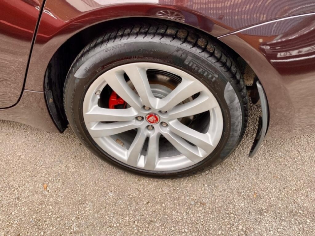 Used Jaguar XJ 2014 for sale - 76258051: Photo 6