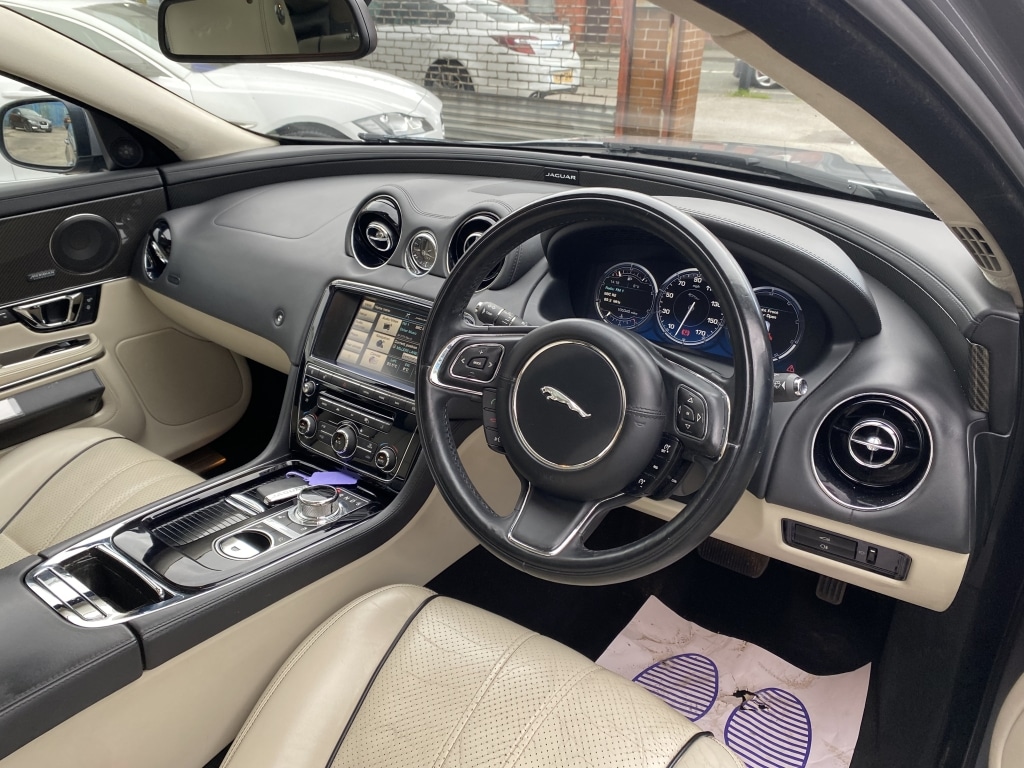 Used Jaguar XJ 2014 for sale - 78211542: Photo 15