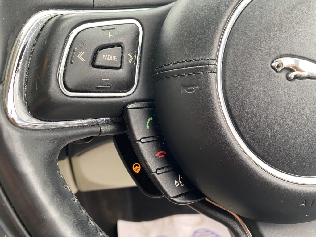 Used Jaguar XJ 2014 for sale - 78211542: Photo 24