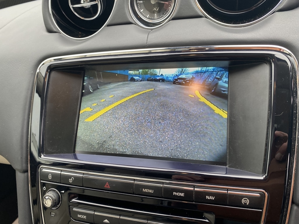 Used Jaguar XJ 2014 for sale - 78211542: Photo 28