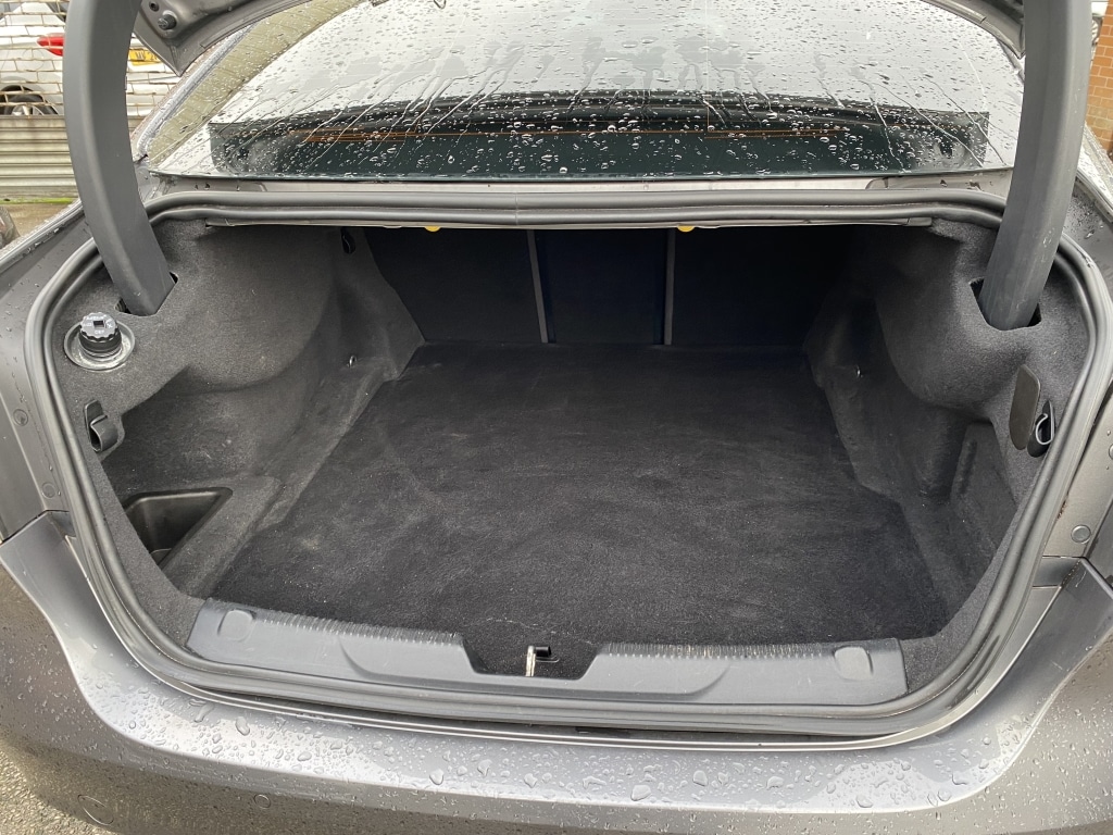 Used Jaguar XE 2018 for sale - 76749256: Photo 10