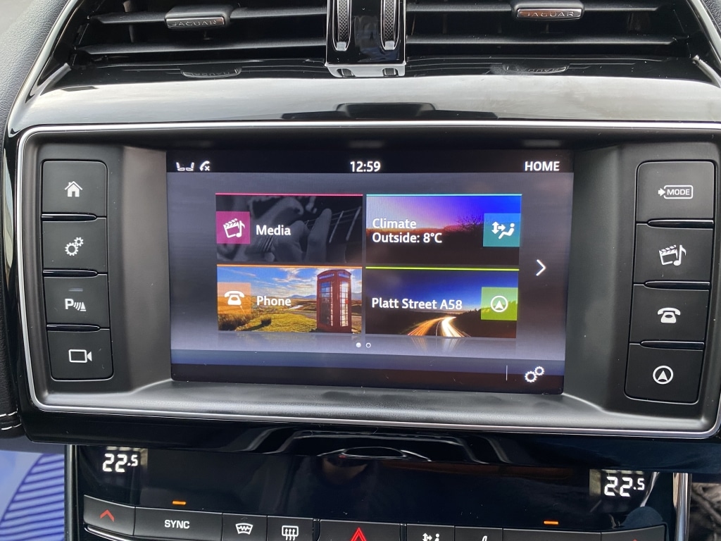 Used Jaguar XE 2018 for sale - 76749256: Photo 24