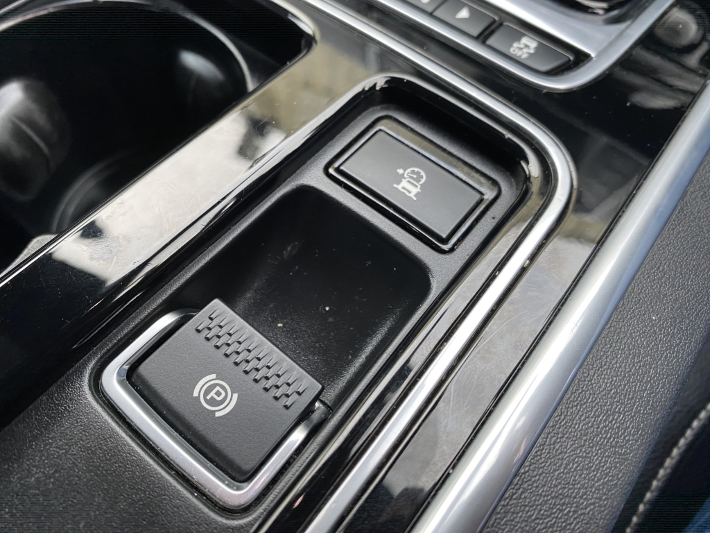 Used Jaguar XE 2018 for sale - 76749256: Photo 26