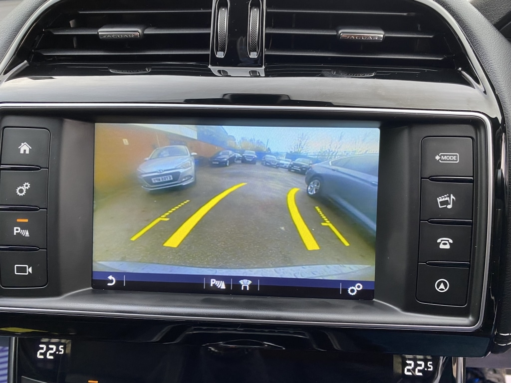 Used Jaguar XE 2018 for sale - 76749256: Photo 29