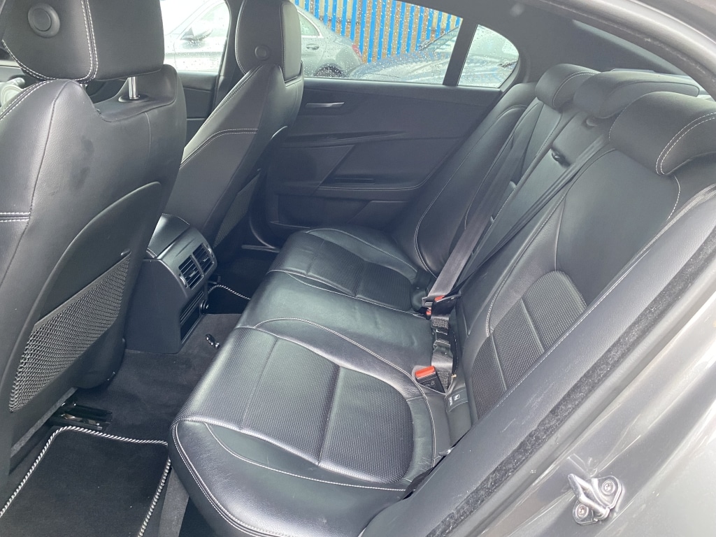 Used Jaguar XE 2018 for sale - 76749256: Photo 9