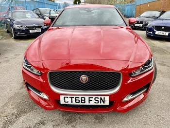 Used Jaguar XE 2018 for sale - 78460181: Photo