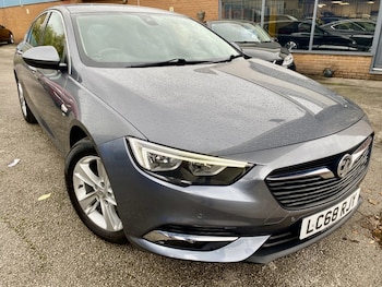 Used Vauxhall Insignia 2018 for sale - 76288700: Photo