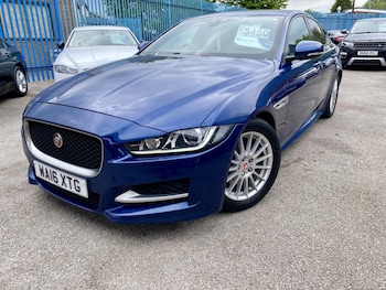Used Jaguar XE 2016 for sale - 78526946: Photo
