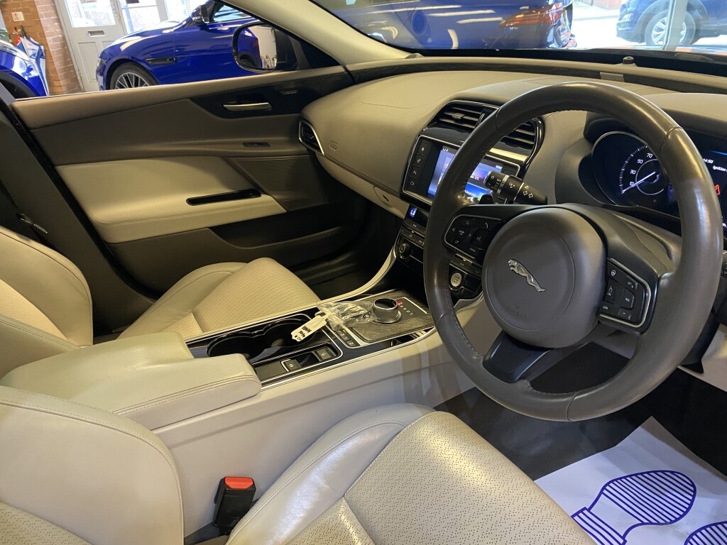 Used Jaguar XE 2016 for sale - 77669253: Photo 17