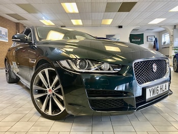 Used Jaguar XE 2016 for sale - 77669253: Photo