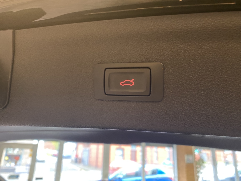 Used Audi Q3 2017 for sale - 76492526: Photo 11