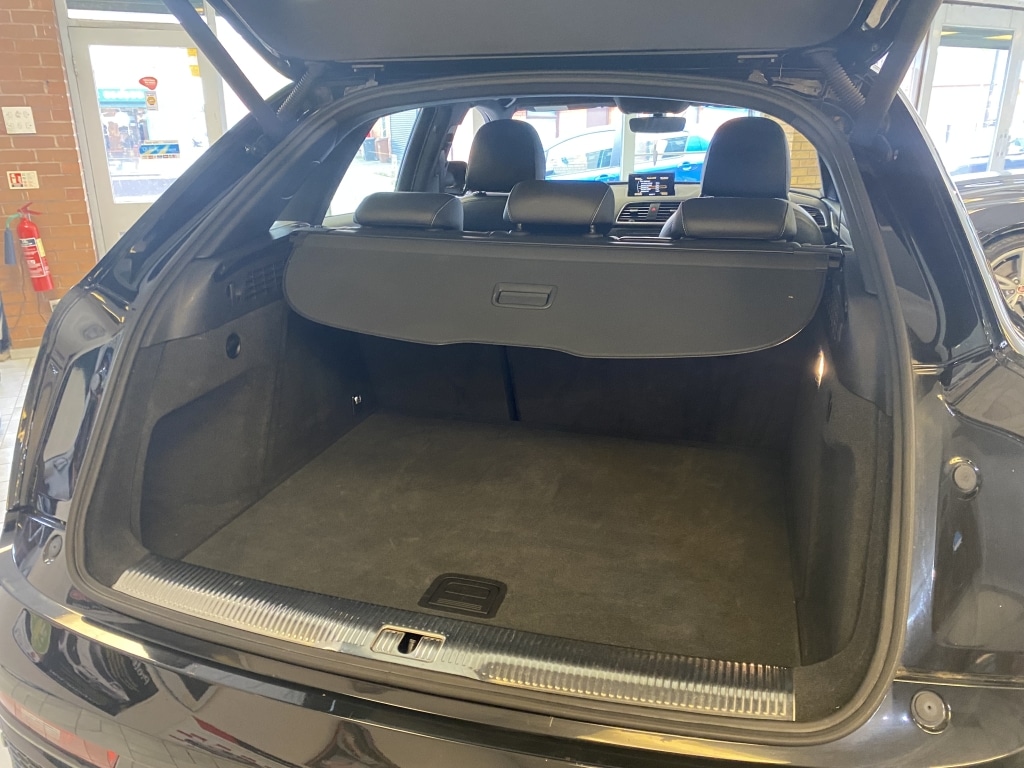 Used Audi Q3 2017 for sale - 76492526: Photo 8