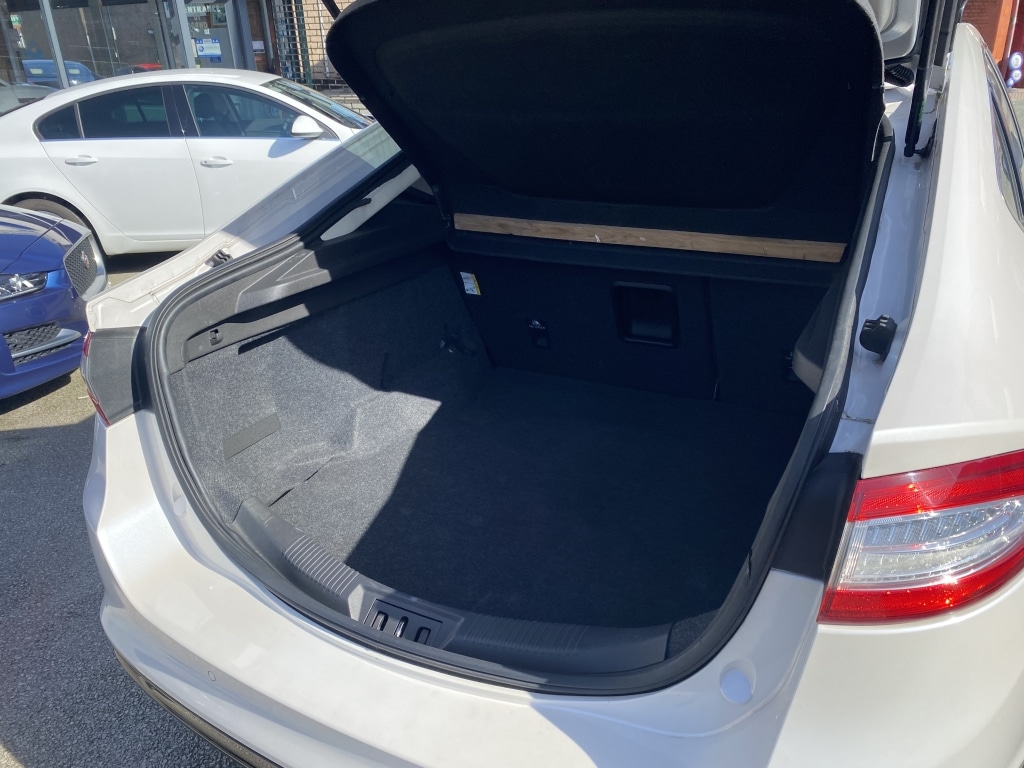 Used Ford Mondeo 2015 for sale - 77933648: Photo 15