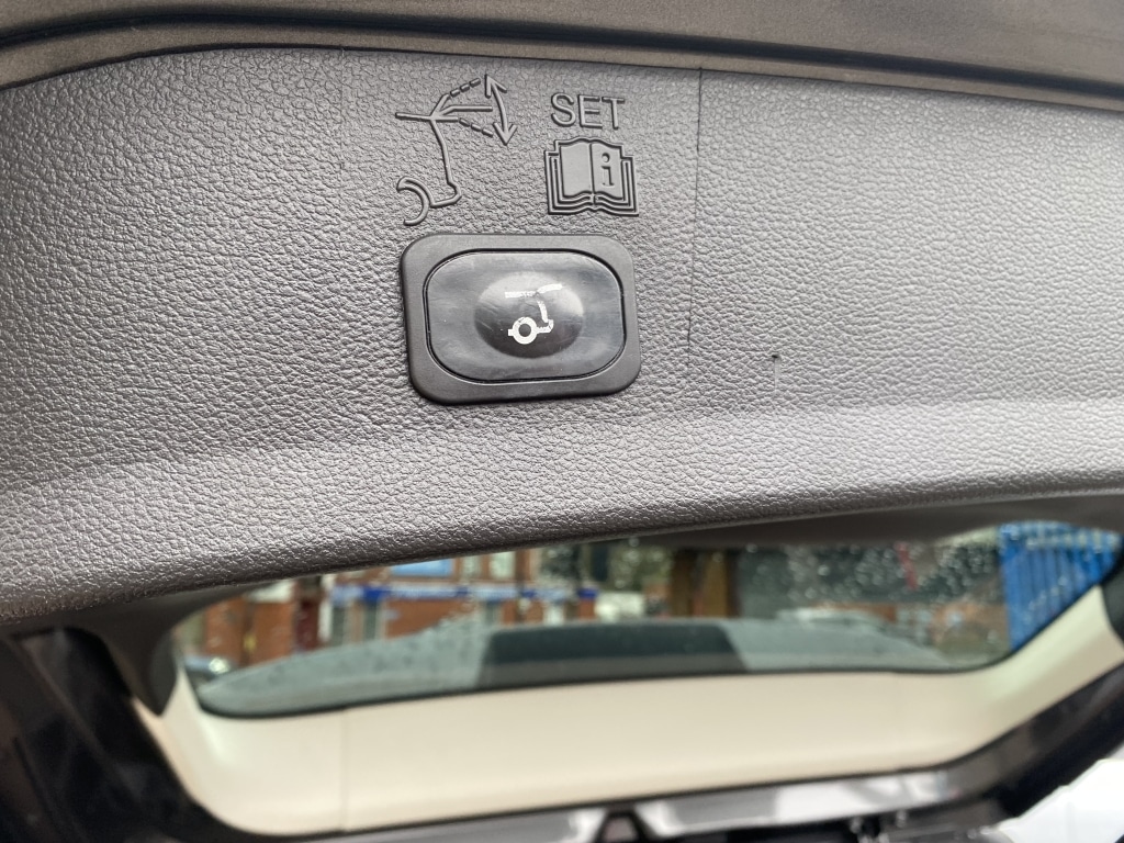 Used Ford Kuga 2015 for sale - 77235059: Photo 15