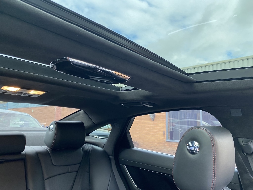 Used Jaguar XJ 2014 for sale - 76312196: Photo 17