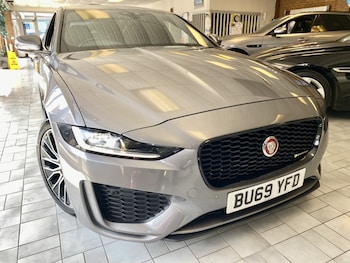 Used Jaguar XE 2019 for sale - 79252920: Photo