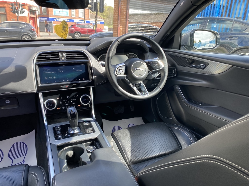 Used Jaguar XE 2019 for sale - 78211550: Photo 11