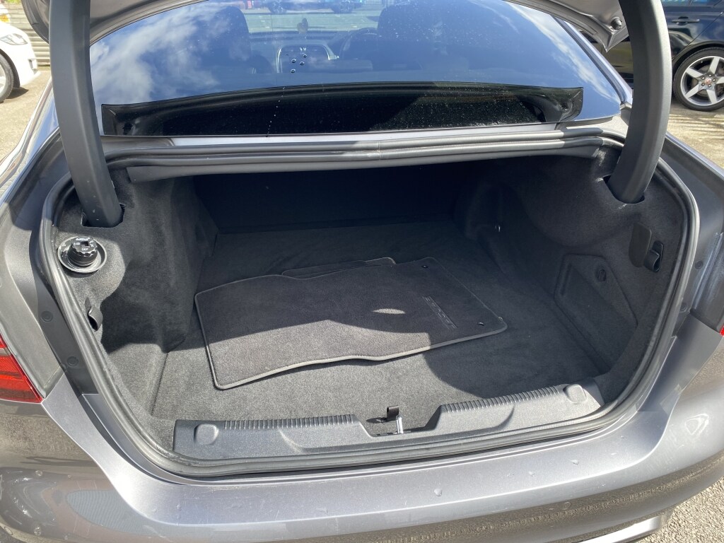 Used Jaguar XE 2019 for sale - 78211550: Photo 16