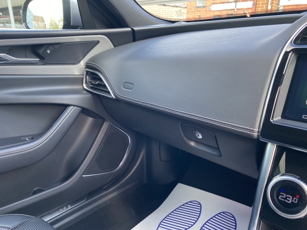 Used Jaguar XE 2019 for sale - 78211550: Photo 28