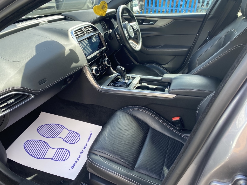 Used Jaguar XE 2019 for sale - 78211550: Photo 8