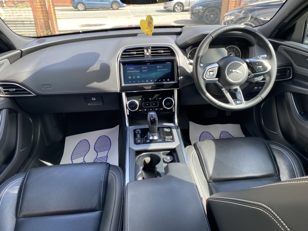 Used Jaguar XE 2019 for sale - 78211550: Photo 9