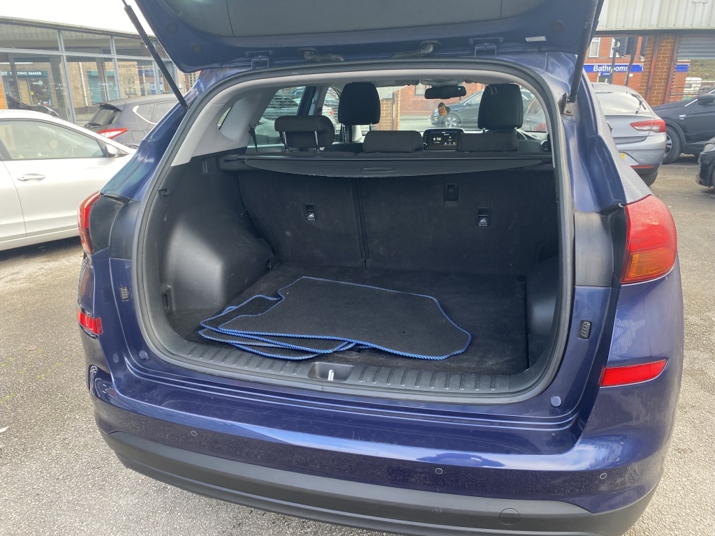 Used Hyundai TUCSON 2018 for sale - 76440032: Photo 11