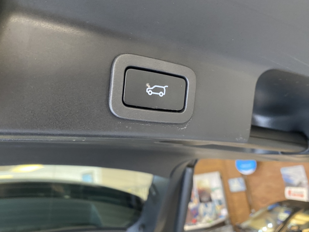 Used Jaguar F-Pace 2019 for sale - 76589219: Photo 14