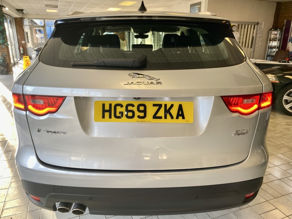 Used Jaguar F-Pace 2019 for sale - 76589219: Photo 4