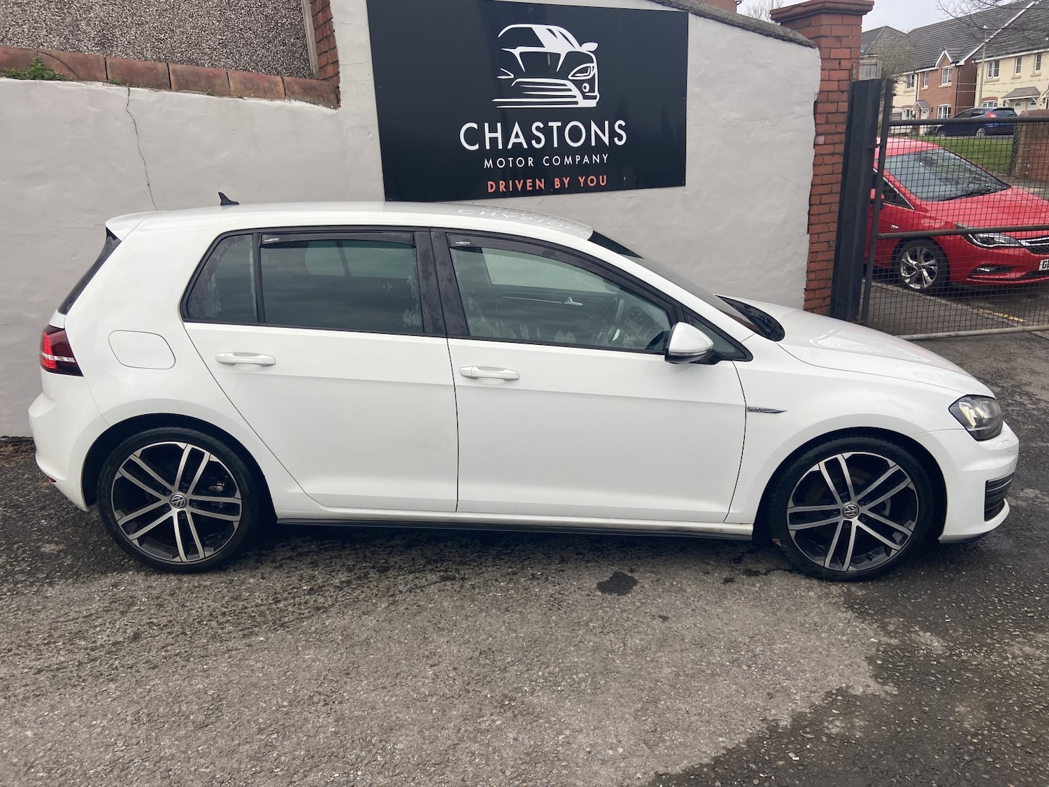 Used Volkswagen Golf 2016 for sale - 77792942: Photo 2