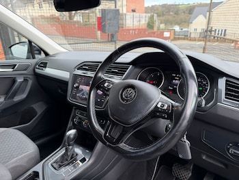 Used Volkswagen Tiguan 2018 for sale - 76687204: Photo