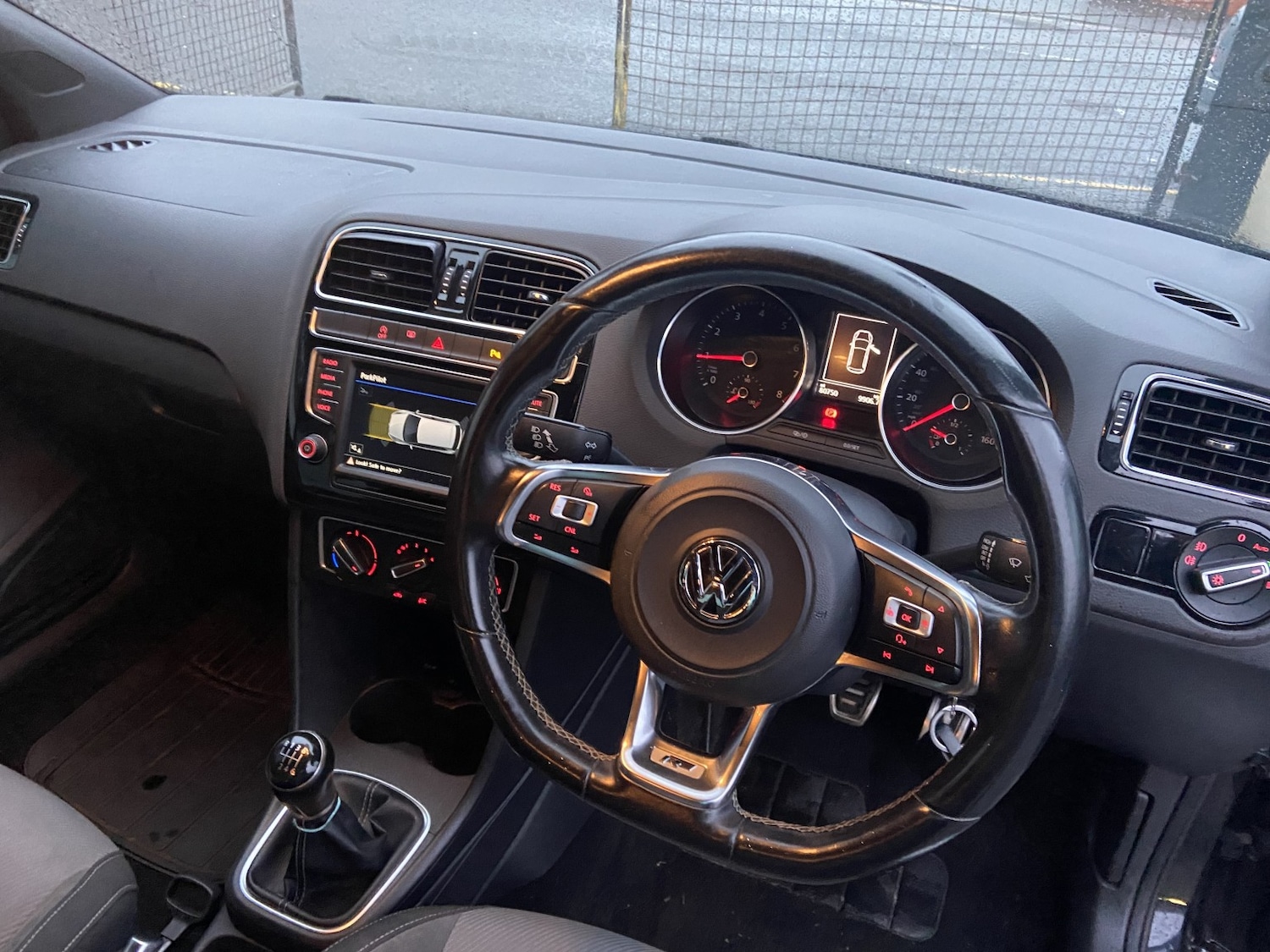 Used Volkswagen Polo 2017 for sale - 77277408: Photo 5