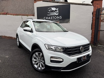 Used Volkswagen T-Roc 2018 for sale - 76418375: Photo
