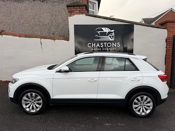 Used Volkswagen T-Roc 2018 for sale - 76418375: Photo