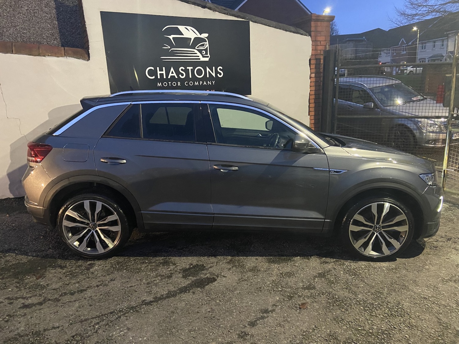 Used Volkswagen T-Roc 2021 for sale - 77038992: Photo 2
