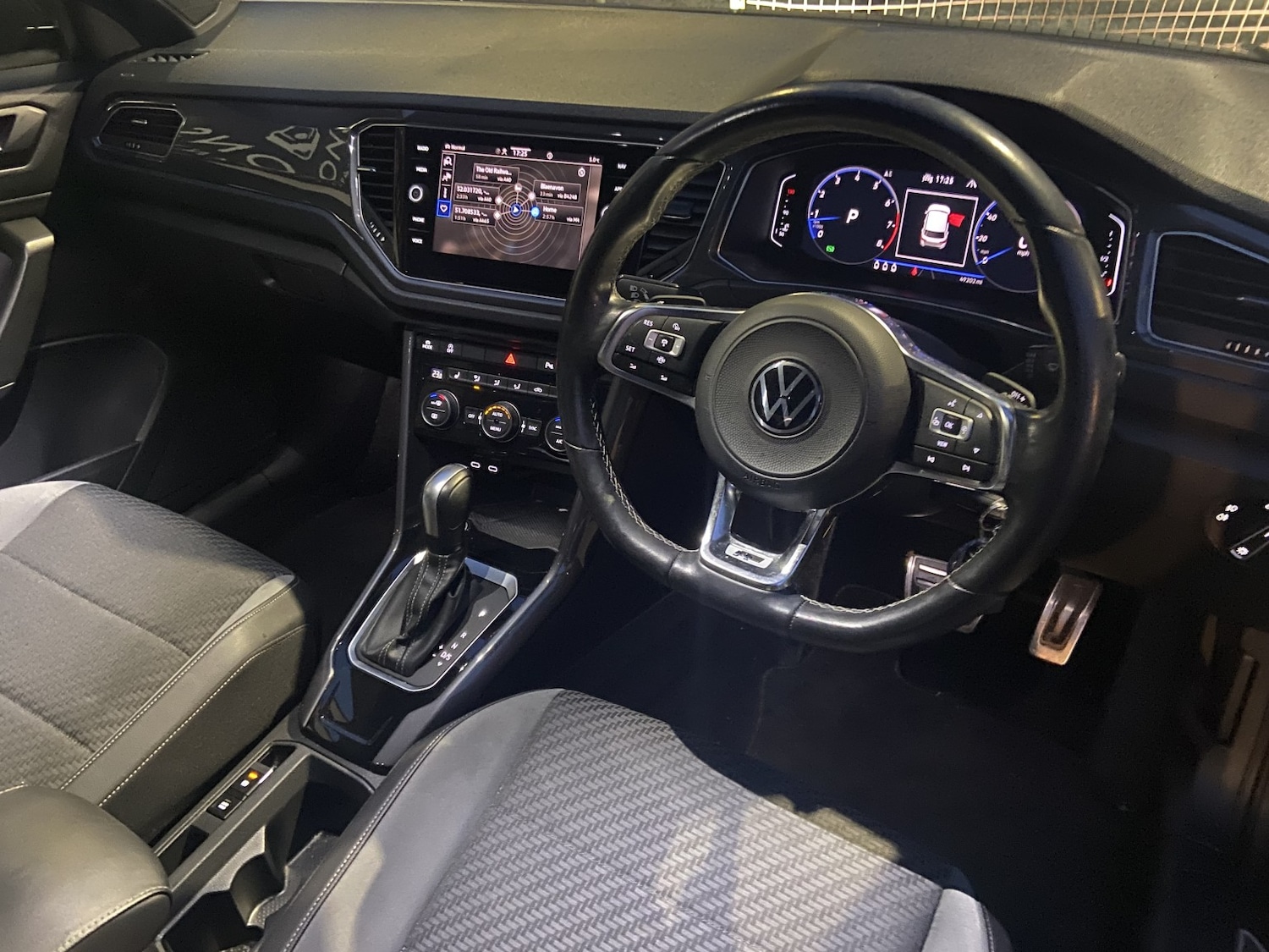 Used Volkswagen T-Roc 2021 for sale - 77038992: Photo 4